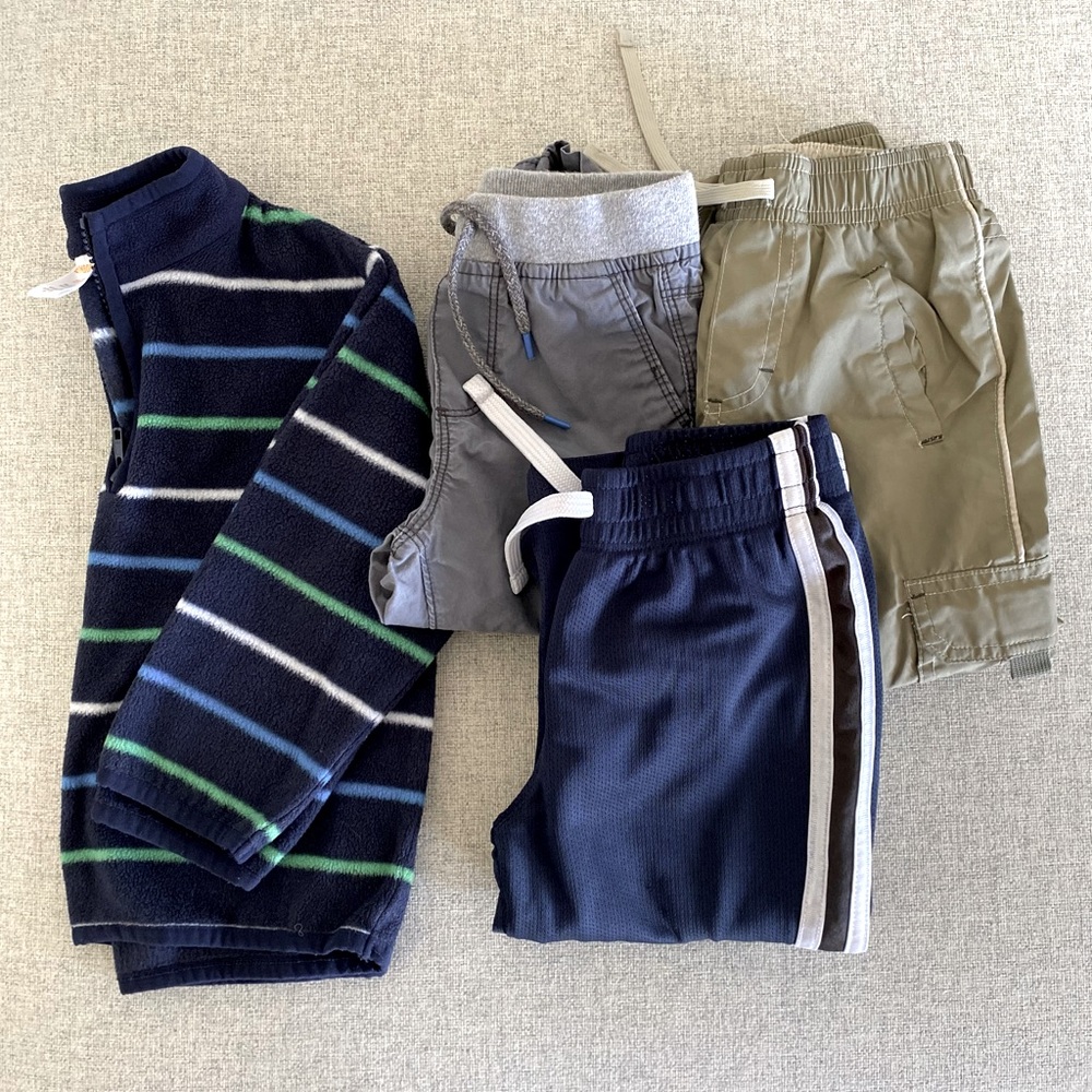 Little boys size 3 bundle. One hoodie 3 pairs of pants.